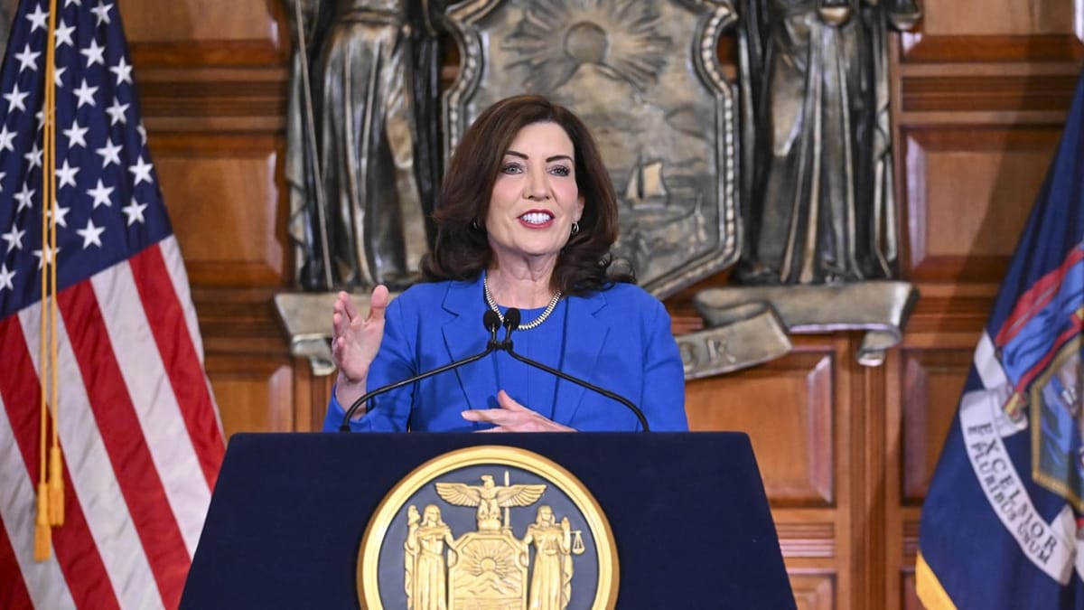 New York Bill Mandating Monthly Sports Betting Statements Advances to