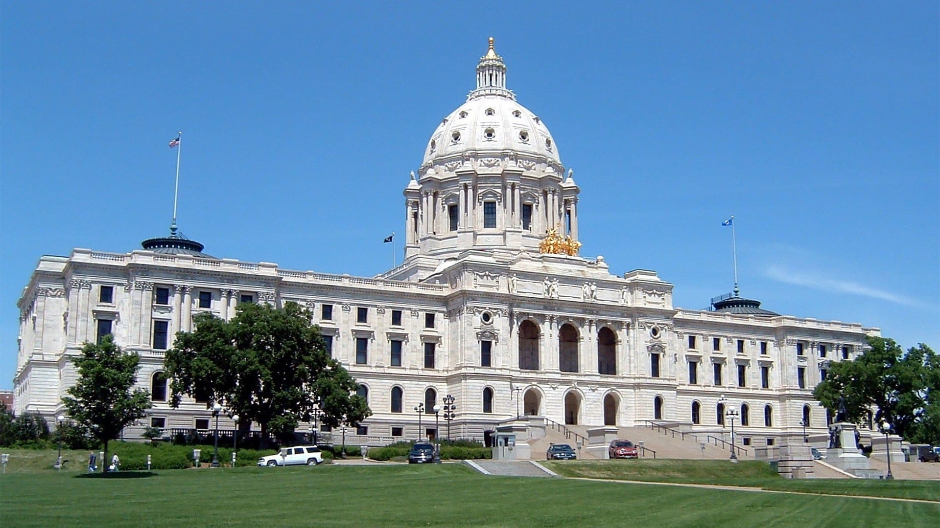 Minnesota Lawmakers Pass First State Ban on Prediction Markets