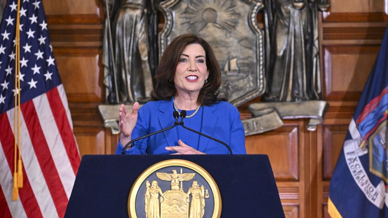 New York Bill Mandating Monthly Sports Betting Statements Advances to
